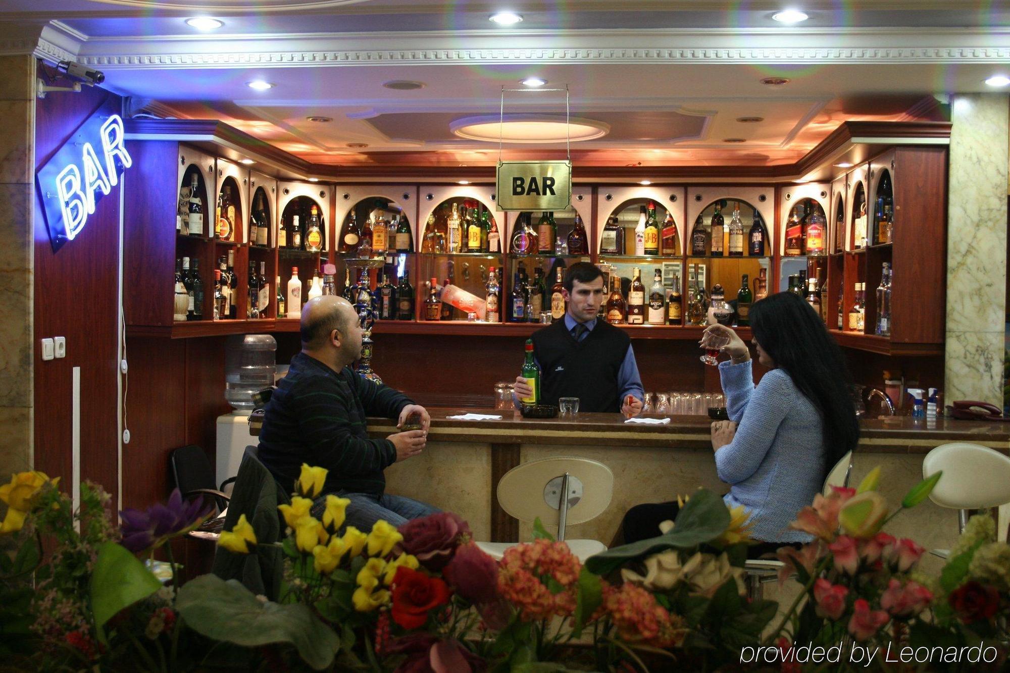 Hotel Grand Mark Истанбул Ресторант снимка