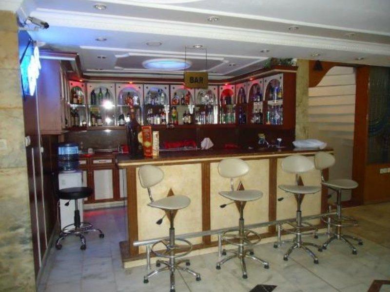 Hotel Grand Mark Истанбул Екстериор снимка