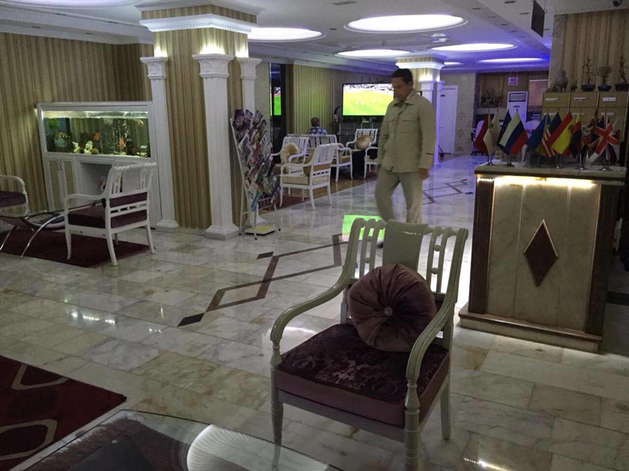 Hotel Grand Mark Истанбул Екстериор снимка